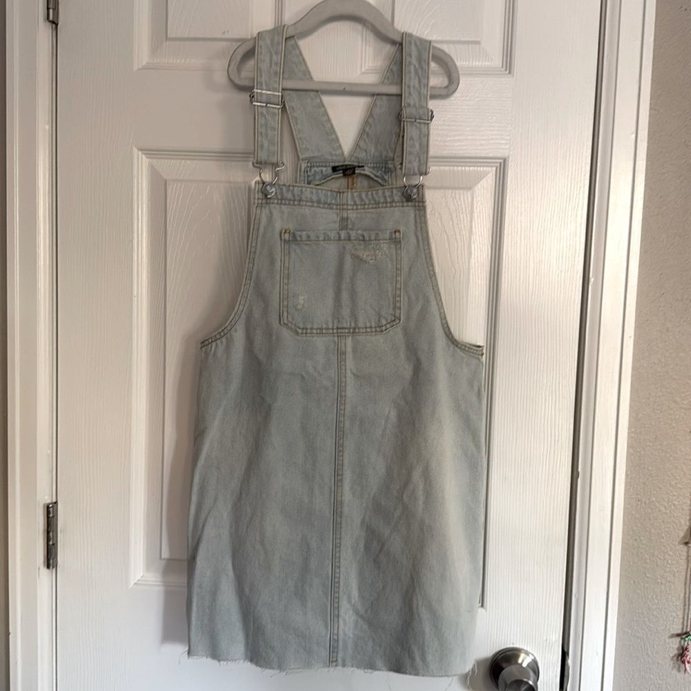 Wild Fable NWT Light Wash Denim Overalls Size S Distressed Adjustable Straps - Picture 5 of 8